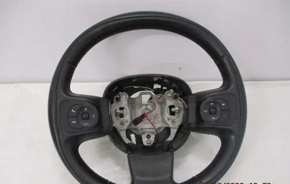 Fiat 500L Steering wheel