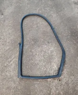 Maserati Levante Rear door rubber seal (on body) 
