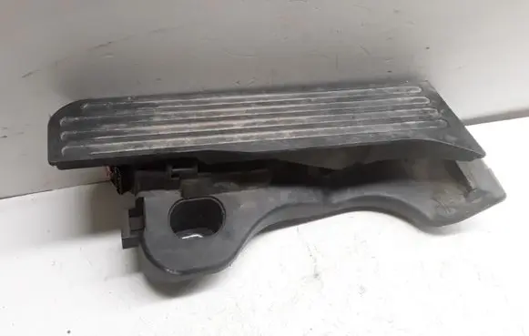 Volkswagen PASSAT B6 Accelerator throttle pedal 1K1723503L 6PV00860001