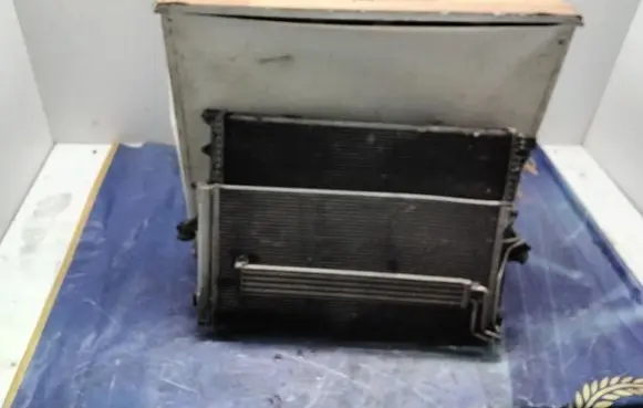 Volkswagen PASSAT B5.5 Front bodywork piece 