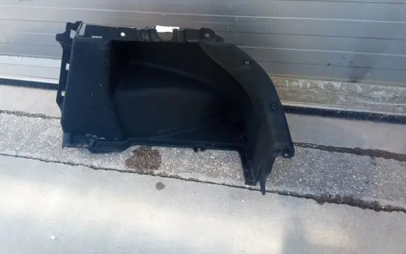Hyundai i30 Trunk/boot lower side trim panel 
