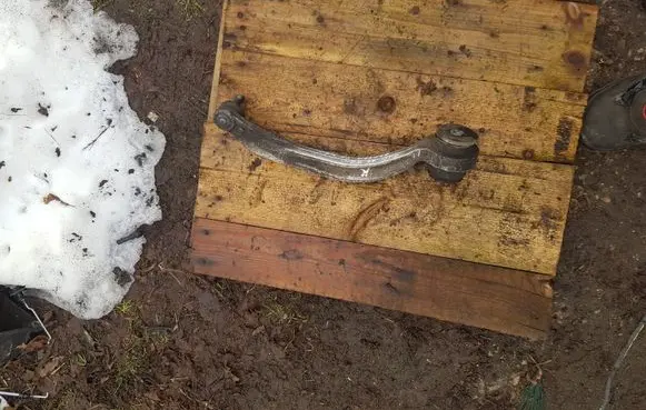Audi A4 S4 B5 8D Front lower control arm/wishbone