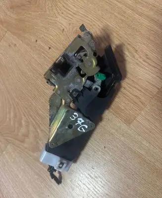Mitsubishi Space Star Rear door lock 