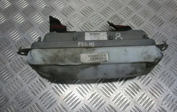 Ford Focus Steering wheel airbag