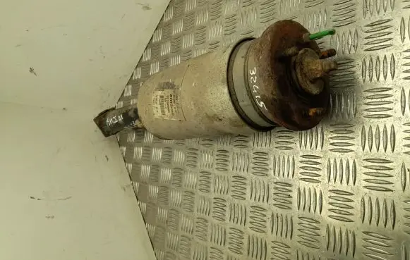 Land Rover Discovery 4 - LR4 Front air suspension shock absorber 22250005