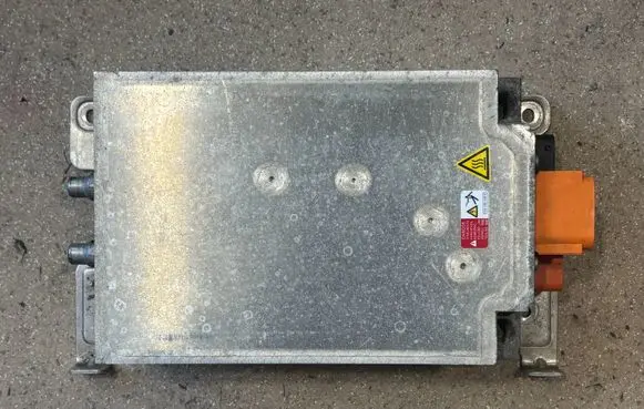 Audi e-tron Voltage converter inverter 5QE915684J