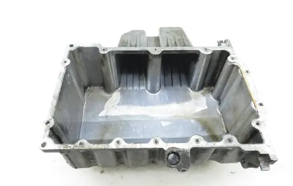 Volkswagen Polo IV 9N3 Oil sump 045103603D
