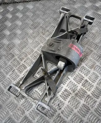 Jaguar XF X250 Gearbox mount FW936A026CC