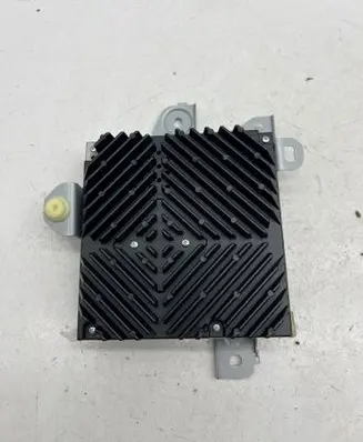 Honda Civic X Sound amplifier 10R050739 39186TGLE020M1 QATM000784EU