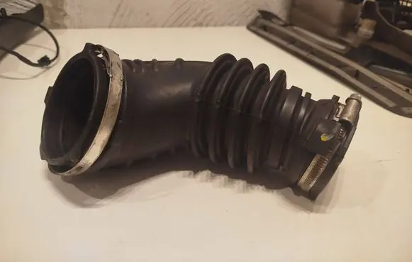 Audi A4 S4 B8 8K Turbo air intake inlet pipe/hose 06H129629E ETD416700