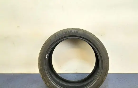 Infiniti Q50 R17 summer tire 4019238716405