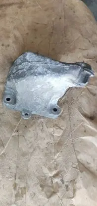 Mercedes-Benz ML W164 Engine mounting bracket A6422233204
