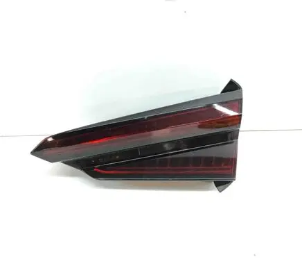 Tailgate rear/tail lights