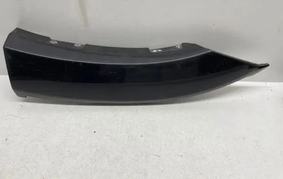 Mitsubishi Outlander Rear arch trim MN175072