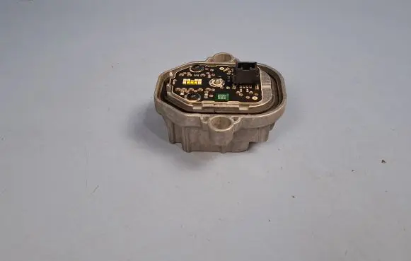 Volvo S90, V90 Headlight ballast module Xenon B105151B 31655788