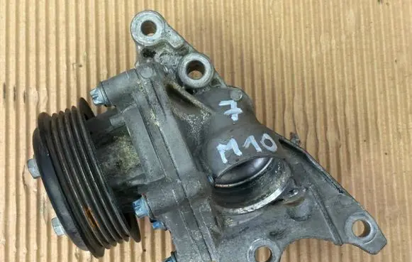 Mercedes-Benz B W245 Water pump A6402010001