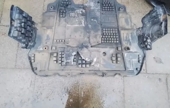 Fiat Croma Engine splash shield/under tray 51753647