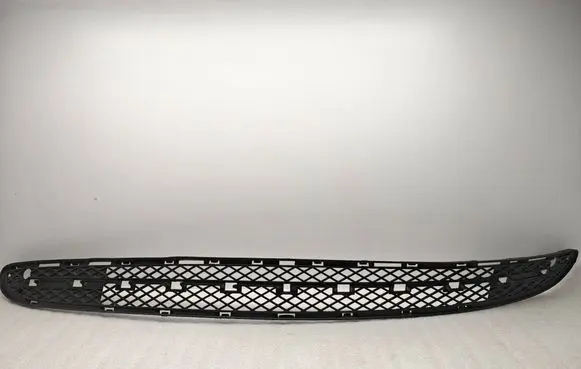 Mercedes-Benz C W203 Front bumper lower grill 2038851323