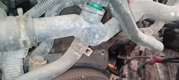 Audi A3 S3 8L Engine coolant pipe/hose 06A121133D