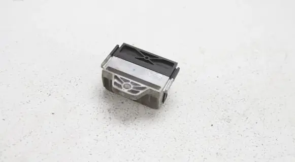 BMW 5 F10 F11 Glow plug pre-heat relay 0281003115 8514120