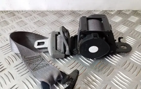 Jeep Grand Cherokee (WK) Rear seatbelt P1CL92BD5AA