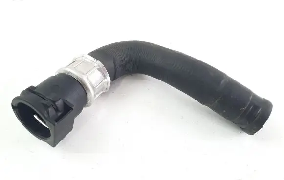 Peugeot 5008 II Engine coolant pipe/hose