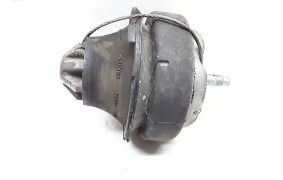 Volvo S80 Engine mount bracket 8683936