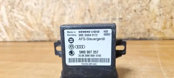 Volkswagen PASSAT B6 Light module LCM 5m0907357