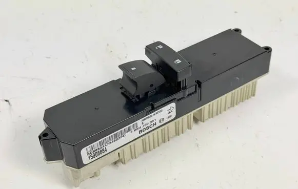 Cadillac Escalade Quarter vent window switch 15906884 15118559 F00HJ00321