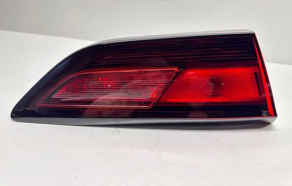 Opel Astra K Tailgate rear/tail lights 39032988 366069842 81390101