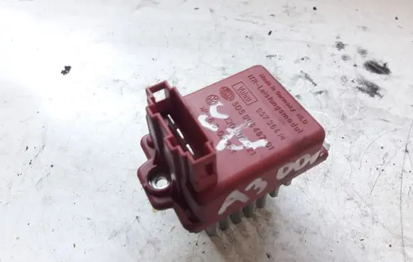 Audi A3 S3 8L Heater blower fan relay 1J0907521