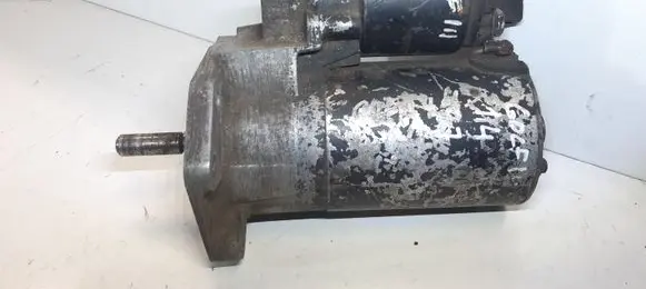 Volkswagen Golf III Starter motor 0001112027