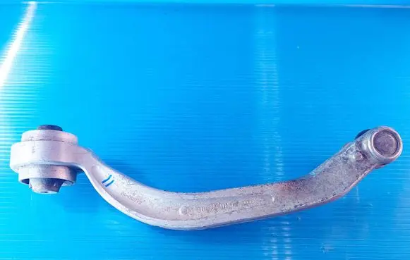 Audi A4 S4 B7 8E 8H Front lower control arm/wishbone K180010
