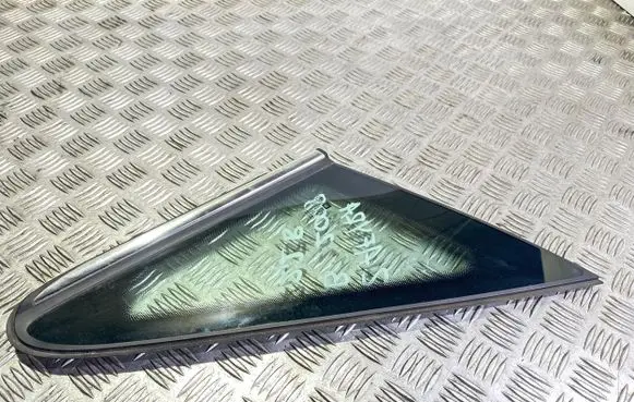 Opel Zafira B Front triangle window/glass 13123923 43R007951