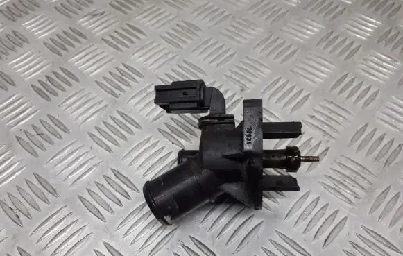 Ford Mondeo Mk III Thermostat housing 1S7G-8575-AH
