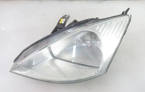 Ford Focus Headlight/headlamp 