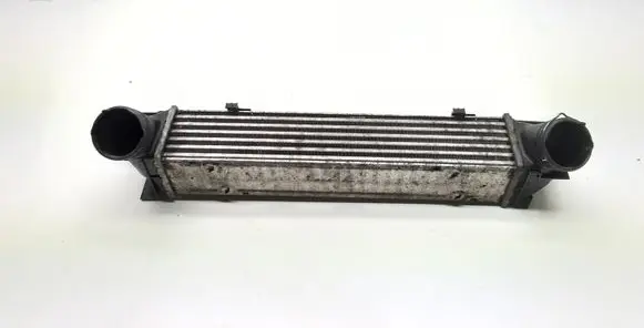 BMW 3 E90 E91 Intercooler radiator 7524916