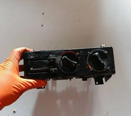 Peugeot 406 Climate control unit 69150001 652549F 9184941002