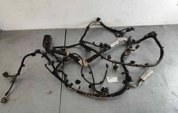 Land Rover Range Rover L405 Engine installation wiring loom LR070553
