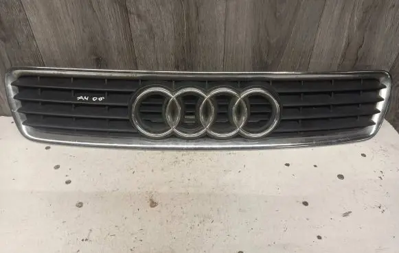 Audi A4 S4 B5 8D Front grill 8D0853651R