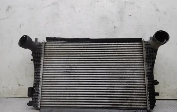 Volkswagen PASSAT B6 Intercooler radiator 3C0145805G