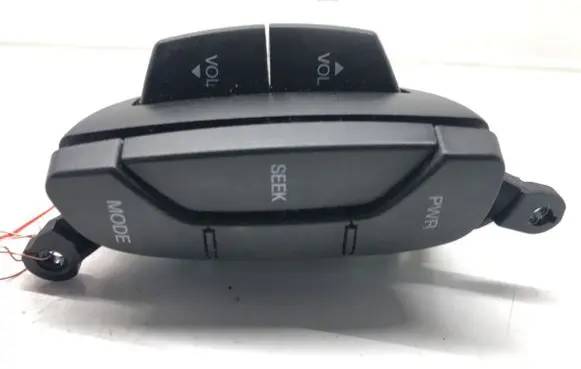 Chevrolet Captiva Steering wheel buttons/switches 96628528