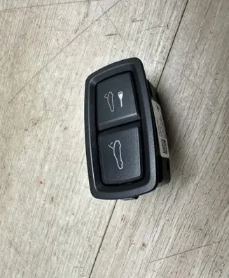 Porsche Cayenne (92A) Tailgate/boot open switch button 7PP959832J