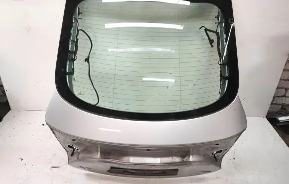 Tailgate/trunk/boot lid