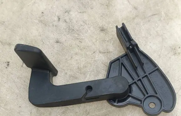 Audi A4 S4 B6 8E 8H Engine bonnet (hood) release handle 8E1823533B