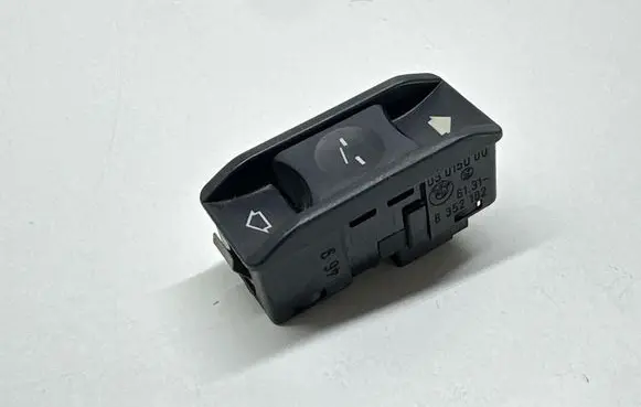 BMW 5 E34 Sunroof switch 8352182