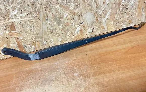 Chevrolet Captiva Front wiper blade arm C10DECBF
