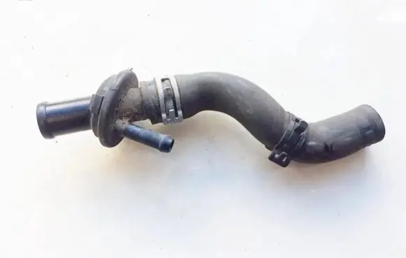Mercedes-Benz E W210 Engine coolant pipe/hose 210832