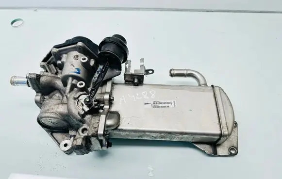 Audi A6 C7 EGR valve cooler MM112DN V29009967