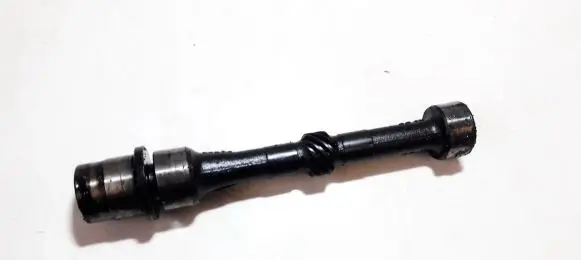 Ford Mondeo MK II Oil pump 
